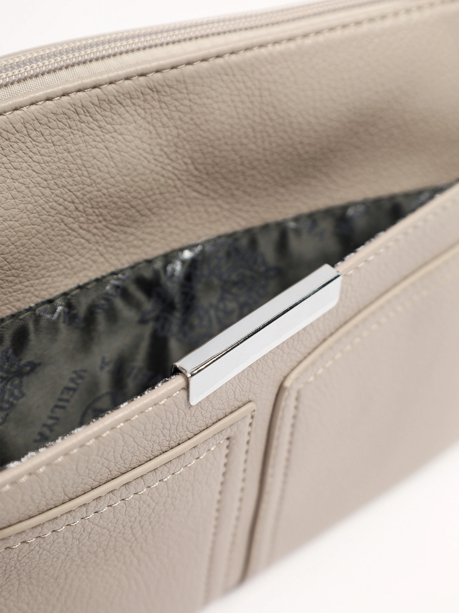 Сумка-кроссбоди со съемной ручкой в ассортименте